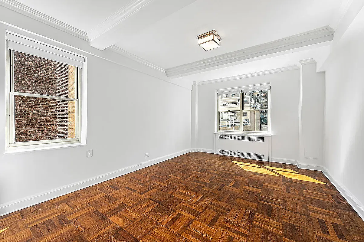 300 East 57th Street — Photo 3