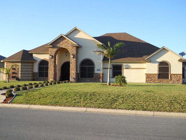 1st image of 5760 Hidden Oaks Cir