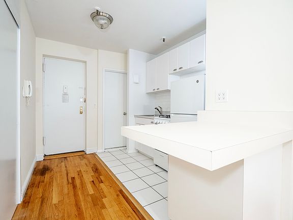5th image of 146 5th Ave APT 2C