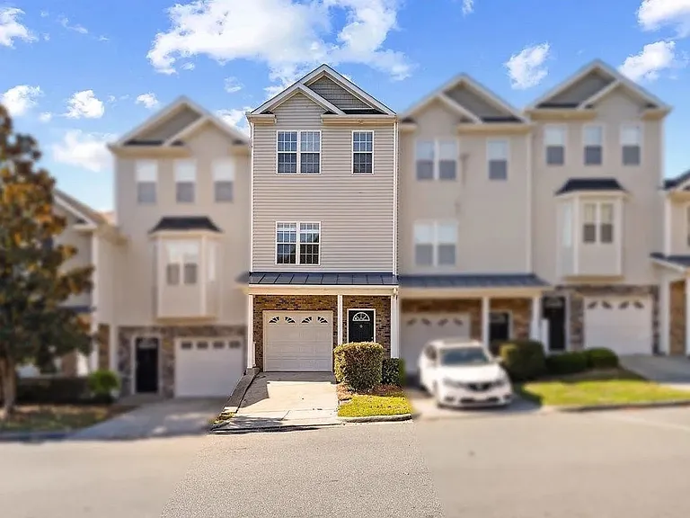 650 Ganyard Farm Way #8 — Photo 1