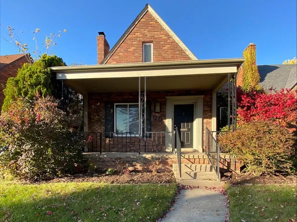 96 Spokane Dr, Pontiac, MI 48341