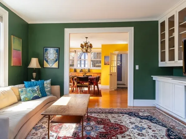 178 Harvard St #178A, Cambridge, MA 02139
