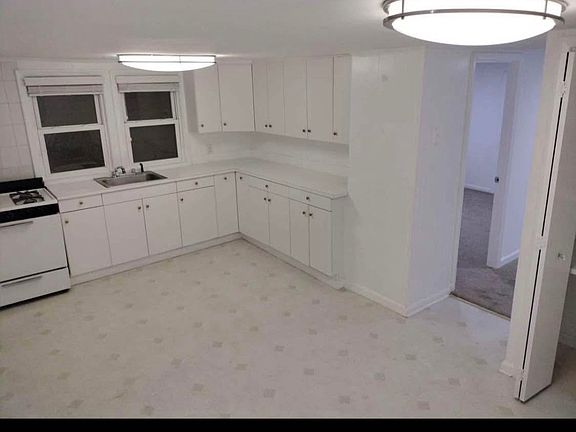 5th image of 707 3rd Ave #2