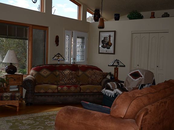 4th image of 1104 W Grand Canyon Dr