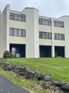 146 Foxfire Dr APT 307, Mount Pocono, PA, 18344