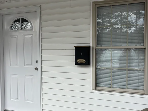 425 Oregon Ave #C, Erie, PA 16505