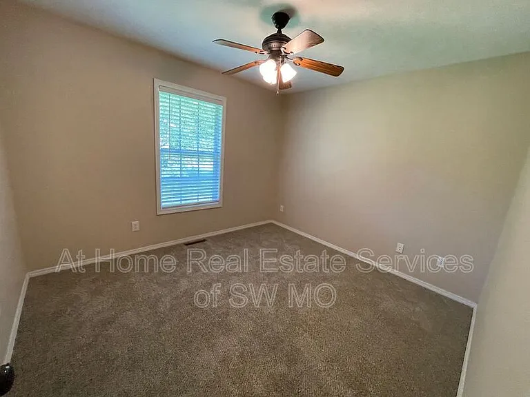 3222 W Wick — Photo 10