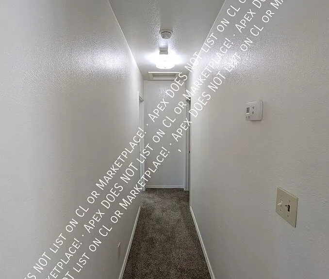 1323 W Howard St — Photo 6