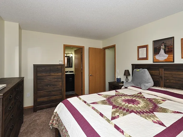 Fernbrook Townhomes — Photo 33