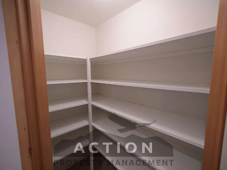 1312 Campbell Ave #4 — Photo 9