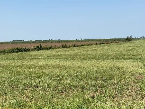 1225 Plumwood St, Port Allen, LA 70767