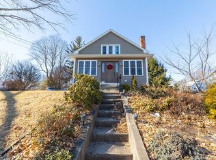 37 Broadview St, Newington, CT 06111