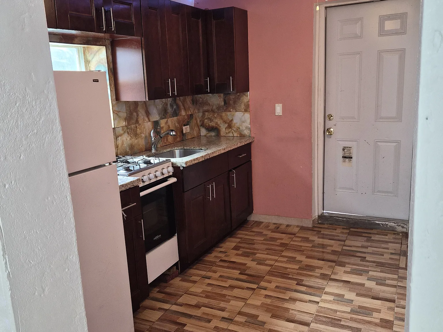 NW 122nd St, North Miami — Photo 4