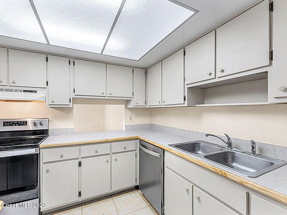 4th image of 1127 Ashley Ave