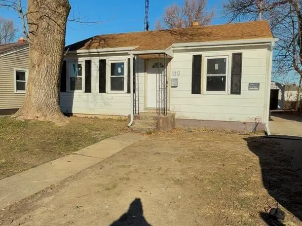 2113 E Monroe St, Springfield, IL 62703
