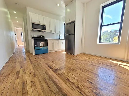 Rented by Dwelling NY Realty Inc | media 9