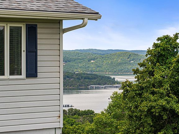 4th image of 43 Irish Hills Boulevard