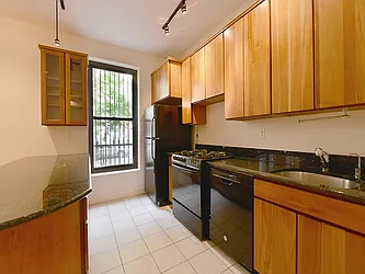 Rented by Cooper & Cooper Real Estate