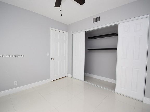 2nd image of 14 Chestnut Cir