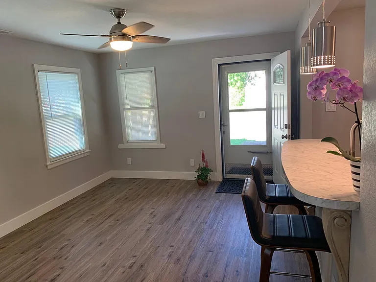 1602 N Volutsia Ave — Photo 5