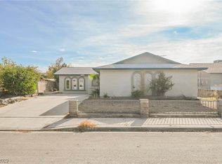 6243 Fairbanks Rd, Spring Valley, NV 89103