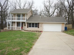 220 E Osage Dr, Springfield, MO 65810