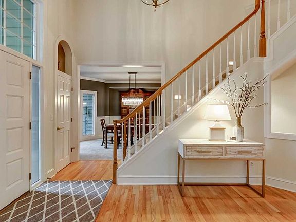 5th image of 11086 Holland Cir