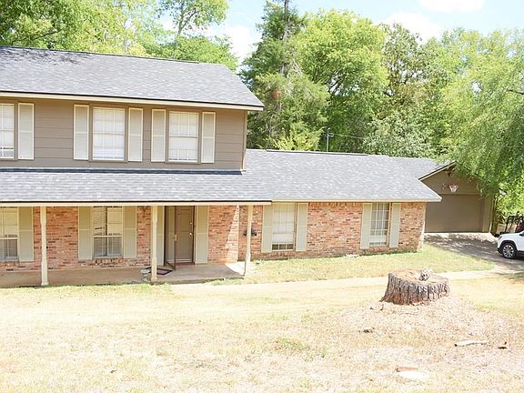 2nd image of 3110 Chimney Rock Dr
