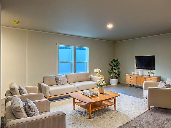 2nd image of 1900 W Quinn Rd