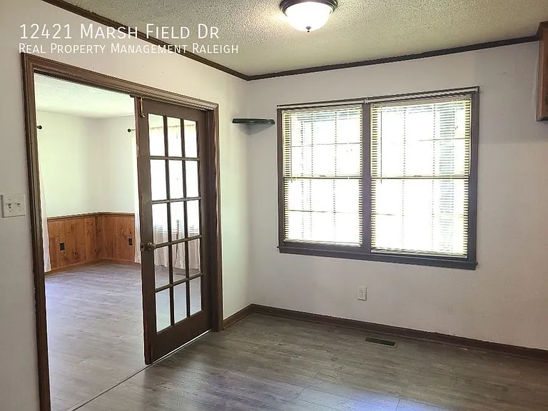 12421 Marsh Field Dr — Photo 8