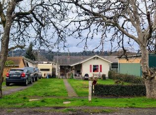 63768 Flanagan Rd, Coos Bay, OR 97420