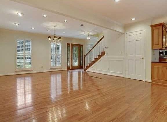 2nd image of 217 Lake Somerset Dr NW