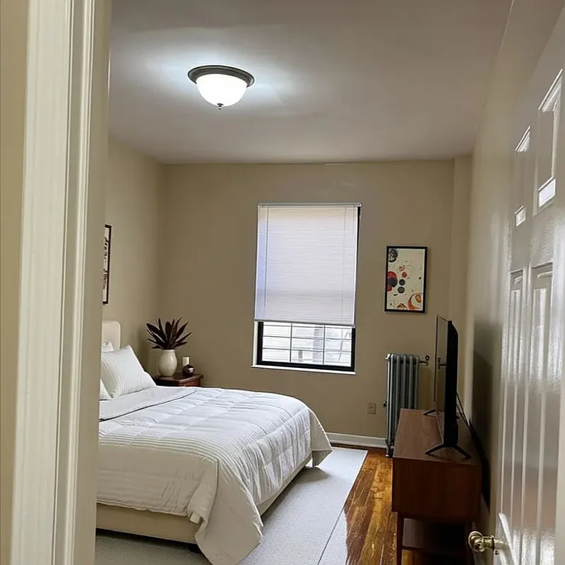 80-25 Parsons Boulevard B06