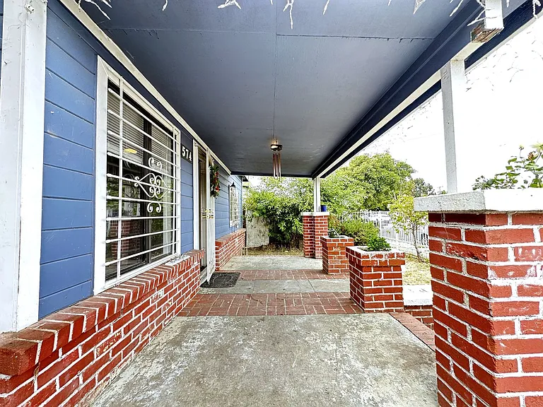 574 Duboce Ave — Photo 23