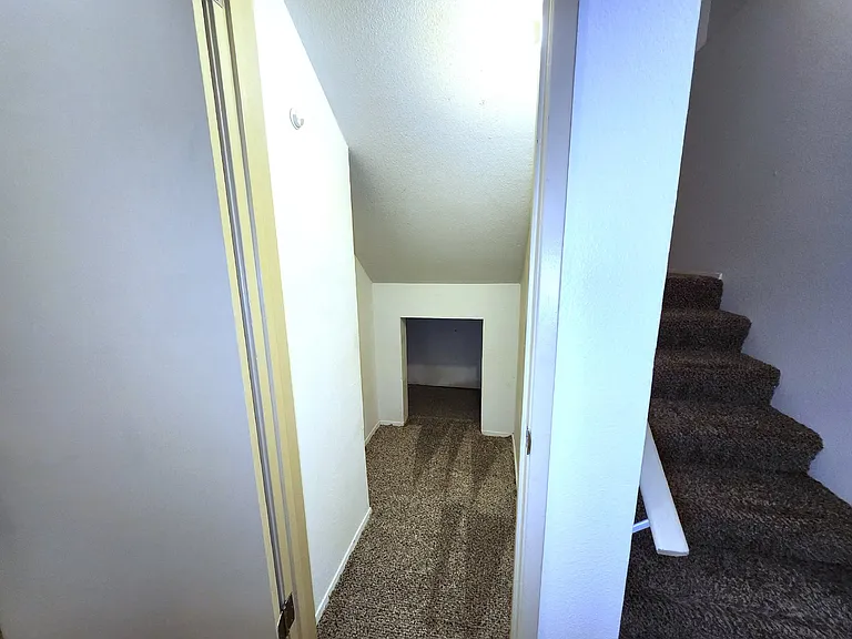 45 NE Torval Canyon Rd #6 — Photo 24