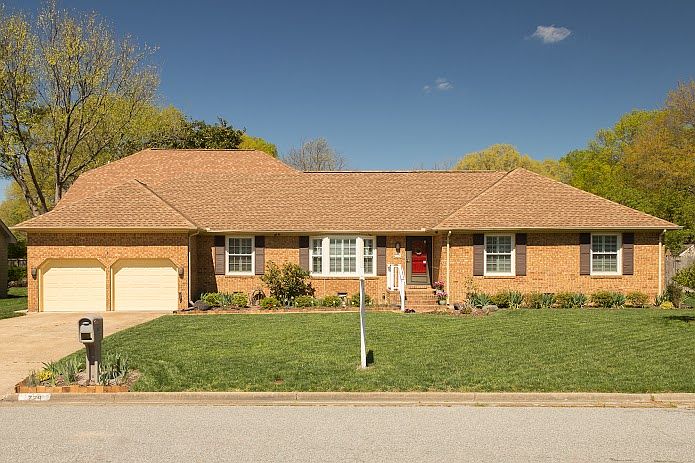Brick 4 Bedroom, 4 Bath