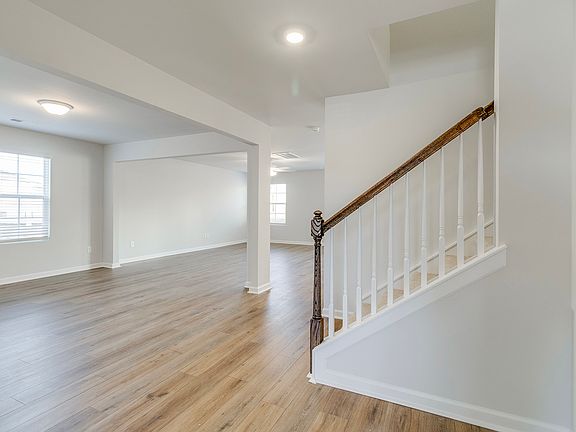 2nd image of 23 Ozark Dr