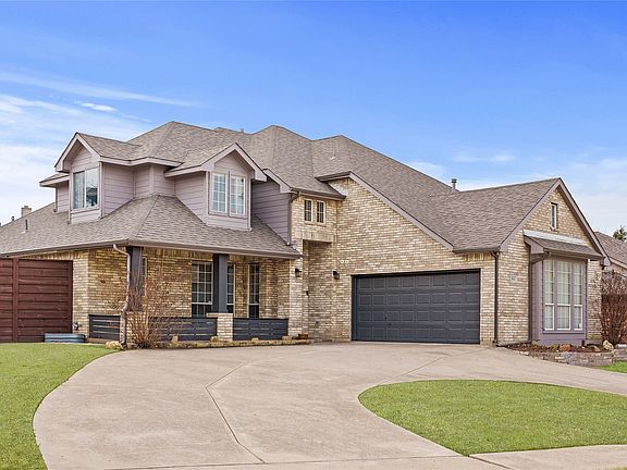 2nd image of 5914 Ambassador Ln