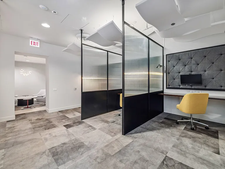 RiverNorth_amenity_cowork office