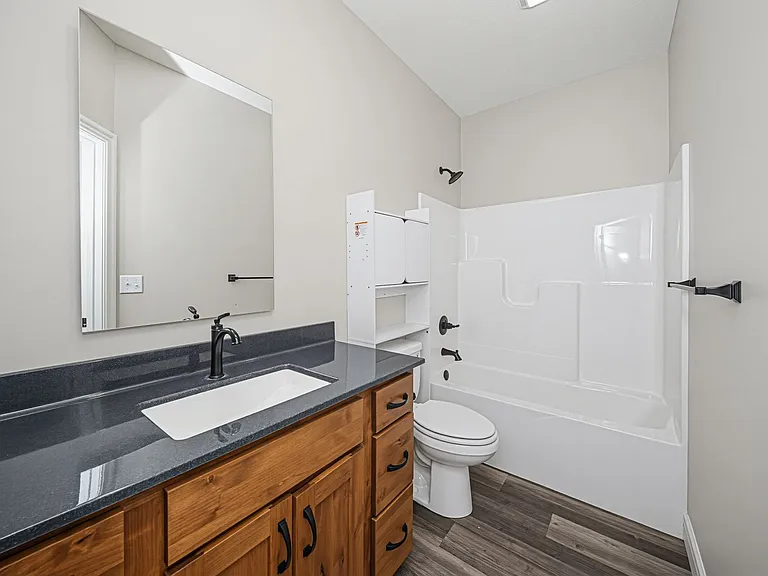 1704 Kenneth Dr — Photo 18