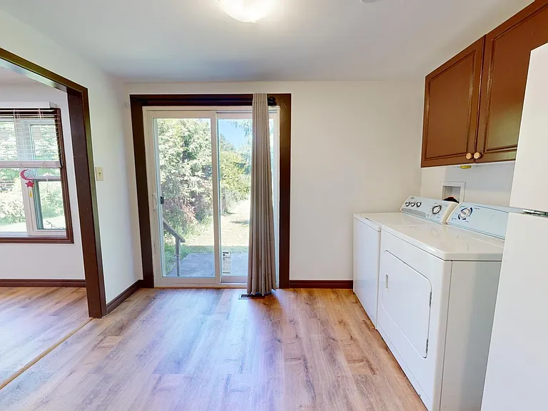 260 Taylor St — Photo 11