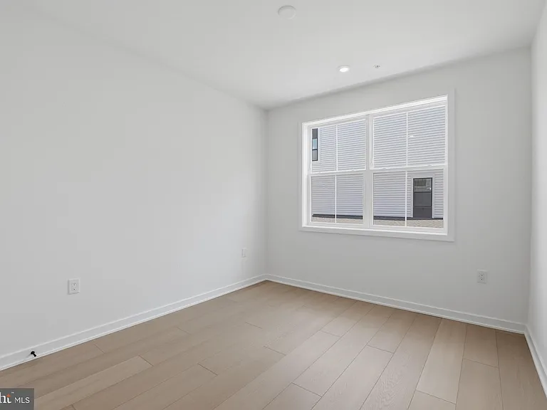 4759 Sully Point Ln #405 — Photo 23