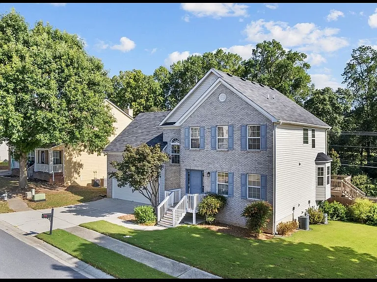 317 Franklin St — Photo 23