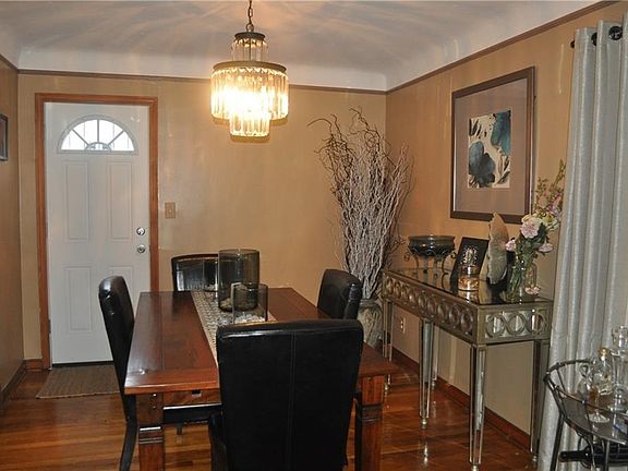 5th image of 16812 Stockbridge Ave