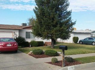 1206 Merced St, Madera, CA 93638