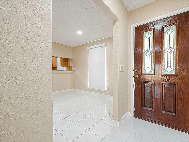 3231 E Heatherock Cir — Photo 6
