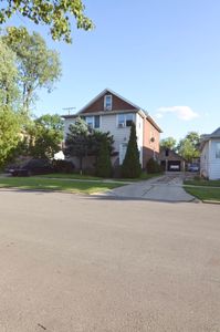813 11th St, North Chicago, IL, 60064