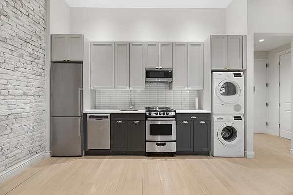 Rented by REAL New York | media 11