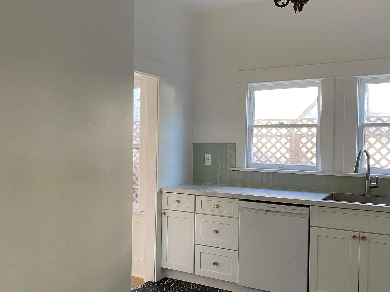 1 bed, 600 sqft, $2,350 — Photo 4