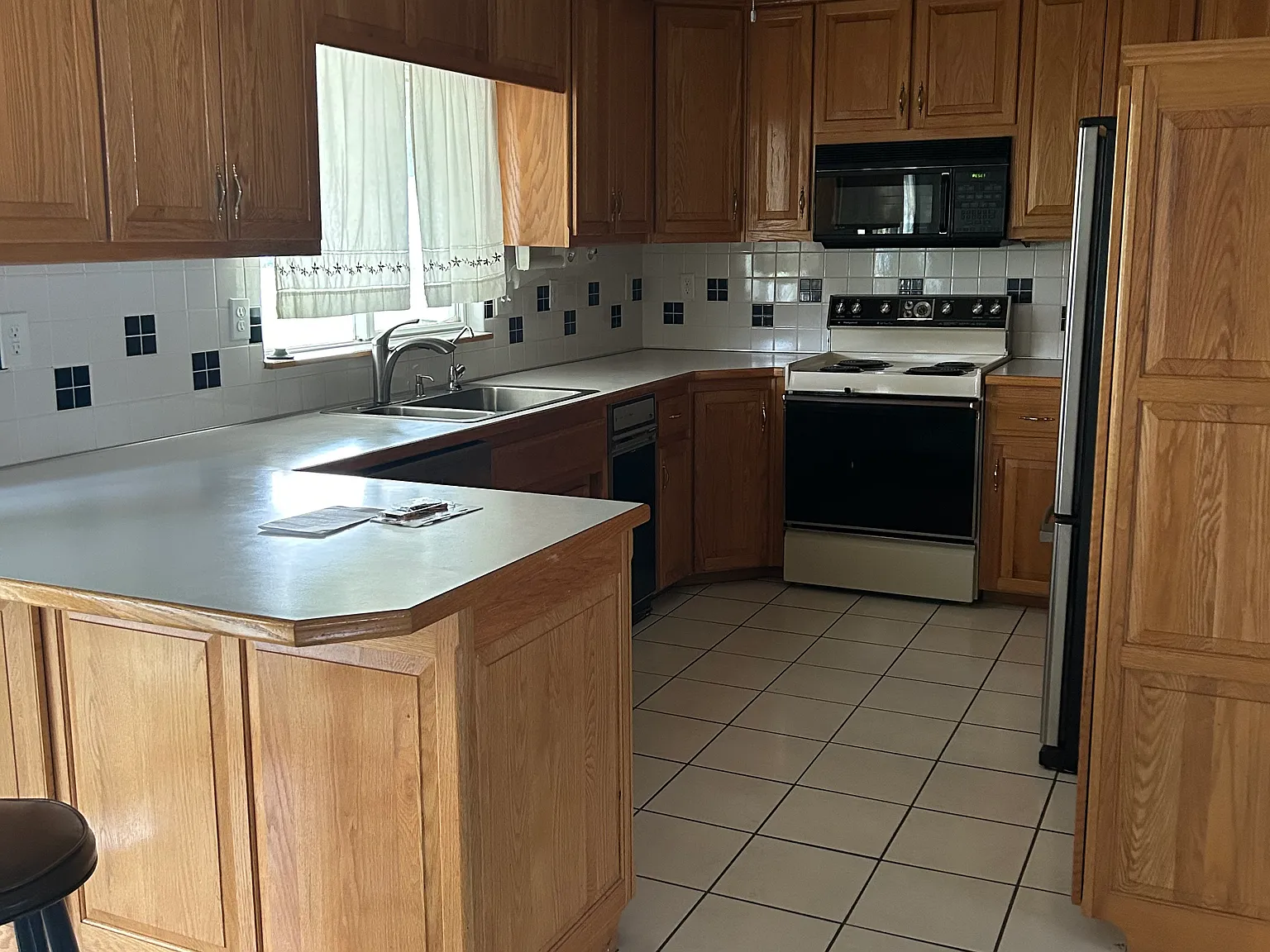 3 bed, 1798 sqft, $1,850 — Photo 4